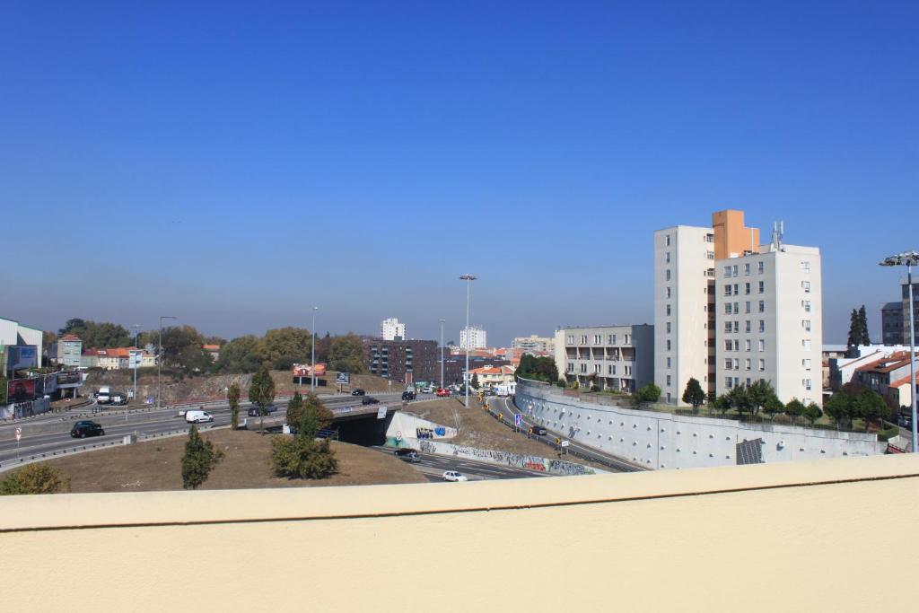 Flamingo Rose room 6